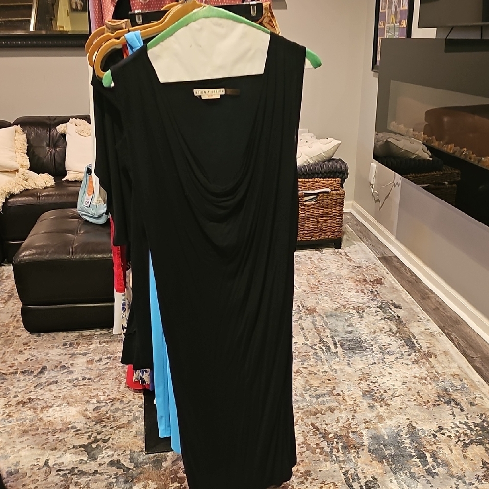 Alice + Olivia Black Midi Dress
